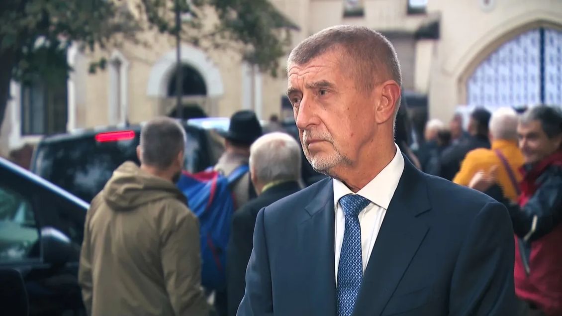 Soudy potvrzují, že Babiš byl jako premiér ve střetu zájmů, popsali Reportéři ČT