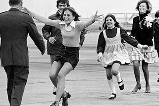 Voják přežil pět let ve vietnamském pekle. Manželka mu po vřelém přivítání připravila drsný rozvod - Médium.cz