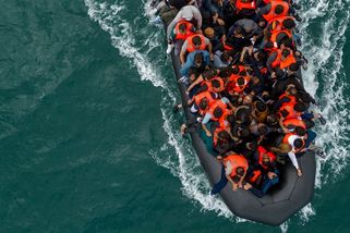 Jeden dovnitř, jeden ven. Británie chystá první deportace migrantů do Evropy - Seznam Zprávy