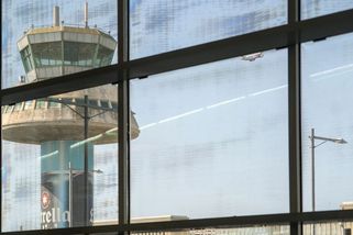 Desetiletý syn neměl v pořádku pas. Rodiče ho nechali na letišti a odletěli na dovolenou bez něj - Novinky