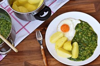 Což takhle dát si špenát? Recept na vynikající listový špenát se sázeným vejcem jako od babičky