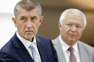 Prostějovská klika skládá Babišovu vládu. Za nitky...
