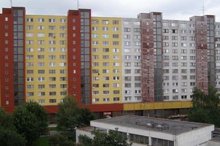 Levné bydlení za socialismu: Nájem v 3+1 za 175 korun, ve skutečnosti bylo nedostupné a plné korupce - Médium.cz