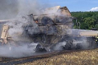 Na Českokrumlovsku shořel kombajn - Novinky