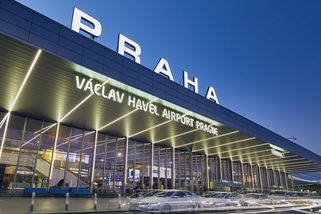 Pražské letiště láká. Cestujících meziročně přibylo téměř o milion - Novinky