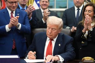 Rekordní shutdown v USA skončil - Novinky