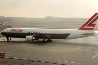Na místo katastrofy Boeingu 767 společnosti Lauda Air přispěchal její majitel, legendární pilot F1 - Médium.cz