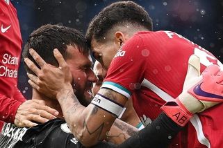 West Bromwich - Liverpool 1:2, Liverpool udržel ve hře o Ligu mistrů gólovou hlavičkou brankář Alisson - Sport.cz