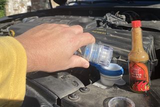 Řidič z Prahy se pochlubil, jak trestá cyklisty: „Dolil jsem vodu do ostřikovačů, přidal sůl a chilli omáčku“ sezóna v plném proudu