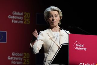 Evropská komise ustála dvě hlasování o nedůvěře. Srazit jí chtěli i Patrioti - Novinky