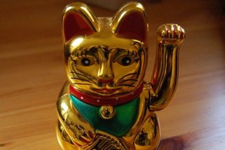 „Co pán szuká, wszystko máme...“ Zakázaná reklama byla nekorektní a baví i dnes - Médium.cz