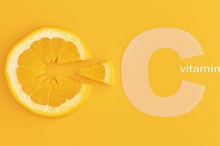 Jak vitamín C podporuje přirozenou regeneraci pokožky - Médium.cz