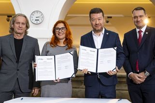 SPD a Trikolora se dohodly na spolupráci ve volbách - Novinky