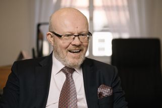 Komentář: Granát na rozloučenou. Díra ve zdravotnictví právem budí paniku - Seznam Zprávy