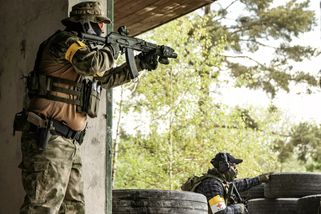 Vojáci slaví: Materiál jako z Pána prstenů odráží kulky - CHIP.cz