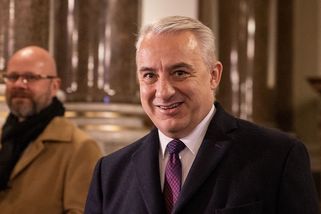 Volte Nerudovou, vyzval Středula a odstoupil z boje o Hrad - Seznam Zprávy