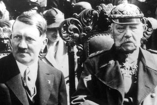 Hitler před 90 lety převzal moc - Novinky
