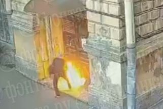 Odvodové kanceláře v Rusku hoří. Podpalují je důchodci, kteří naletěli - Seznam Zprávy