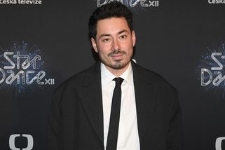 Mirai Navrátil prohrál sázku s Leošem Marešem! Hudebník šel na blond