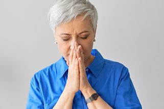 Blanka (52): Vyrazila jsem s přáteli na nudistickou pláž. Takové ponížení jsem od manžela nečekala – Lifee.cz