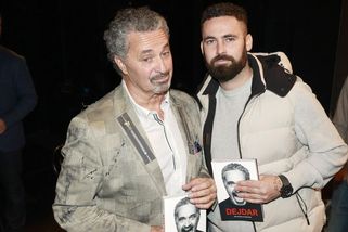 Syn Martina Dejdara je celý táta. Matěj prodává parfémy, staví domy na Bali a pronajímá letadla - Médium.cz