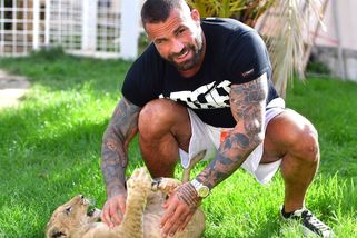 Přehlídka sexy drsňáků! Který se vám líbí nejvíc? - Proženy.cz