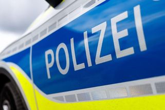 Tři Syřani v Bavorsku napadli majitele cukrárny a zranili jeho desetiletou dceru. Odmítali zaplatit útratu - Novinky