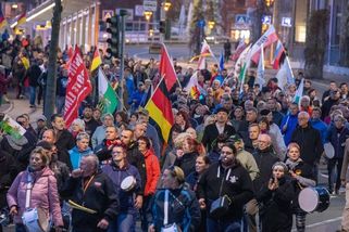 Strach nad městem. Migranti terorizují saské Plavno - Novinky