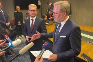 Fiala odtajnil, kolik zbraní Česko dodalo Ukrajině - Seznam Zprávy