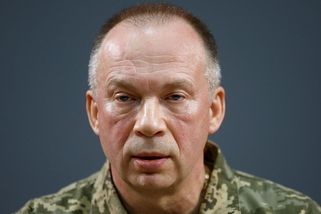 Žádná zrada. Syrskyj řekl, jak se Rusové dozvěděli o vojenském ceremoniálu, kam poslali iskander - Novinky