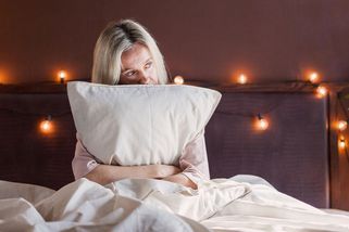 Výkyvy nálad, horší spaní, přibírání na váze: Možná za tím není stres, ale rozhozené hormony v přechodu - Proženy.cz