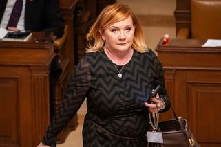V rozpočtu chybí miliardy na výdaje ministerstva práce a financování zemědělství, míní Schillerová