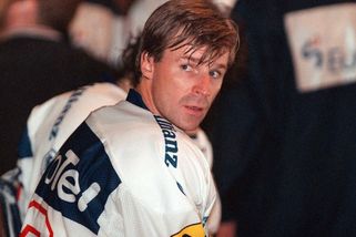 Český hokejový hrdina Svoboda prodává vítězný prsten. Cena už se zdvojnásobila