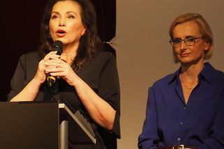 Vezmeme si zemi zpátky, vyhlásili komunisté, Vidlák a Bobošíková - Novinky