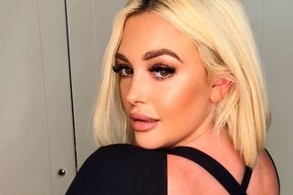 Krajkový korzet, výstřih a obří ňadra maminy nevydýchaly. Influencerku dámy vyhodily z dětské herny, protože je moc sexy - Super.cz