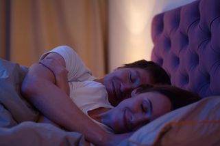 ŽENA-IN - Manžel mě začal v noci budit kvůli intimnostem. Dvakrát týdně najednou nestačí, tvrdí Jana