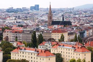 Lukáš Kovanda: Rakousko padá do dluhů. Doplácí na svůj sociální experiment