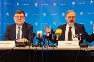 Vláda rozhoduje, jestli pošle rozpočet sněmovně. Stanjura čelí kritice i z vlastních řad - Echo24.cz