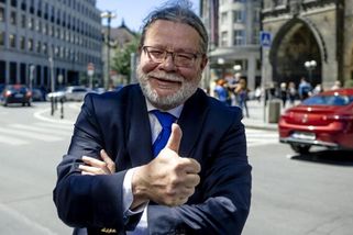 Koalice Spolu dohnala hnutí ANO. Politolog zdvihl varovný prst, pokud jde o angličtinu kandidátů