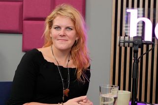 Co smí škola zakazovat? Nejde jen o tepláky a crop topy, ale o práva dětí, říká Bučinská Němečková