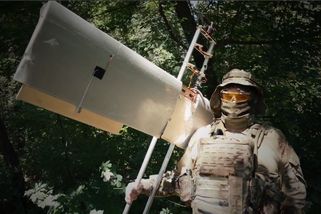 Estonská miniraketa je Putinovou noční můrou. Dron...