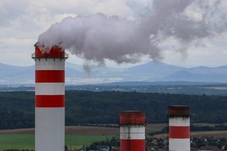 Ústupky z klimatických cílů jsou dílčí, ohrožení průmyslu trvá. Kalousek předpovídá Babišovi katastrofu - Echo24.cz