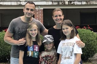 Sbírka pro rodinu zesnulého psychologa Ptáčka budí vášně: Lidé ji kritizují, vdova má vlastnit nemovitosti za miliony – eXtra.cz