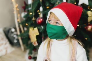 Lockdown, roušky, zákazy? Ministerstvo řeklo, jak to bude s covidem na Vánoce