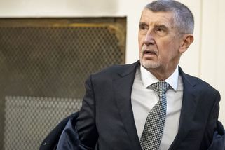 Andrej Babiš po covidu posiluje imunitu: Zbrocený potem se v Bzenci umyl v kašně. To jste neměl dělat, vzkázali mu lidé - Super.cz