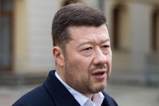 Okamurův problém. Má víc ambiciózních spojenců než funkcí - Seznam Zprávy