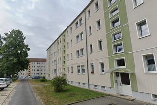 Platí nájem 20 000 Kč a nemalou hypotéku. „Manžel je technik, já účetní, máme dvě děti a jde to,“ popisuje Aneta placení faktur