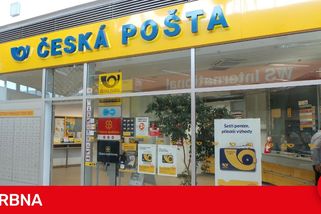 Muž z Brna ztratil nervy na poště, nešel mu vyzvednout balík. Rozbil terminál