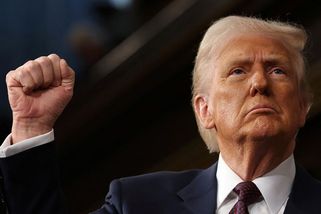 TIME: Kvůli Trumpovi umírají na Ukrajině stovky lidí - Novinky