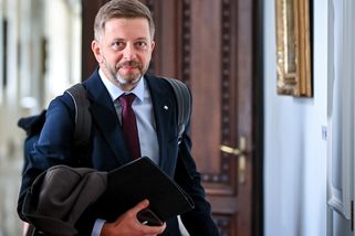 Rakušan dnes napíše do Bruselu, aby ČR neplatila za migranty - fintag.cz